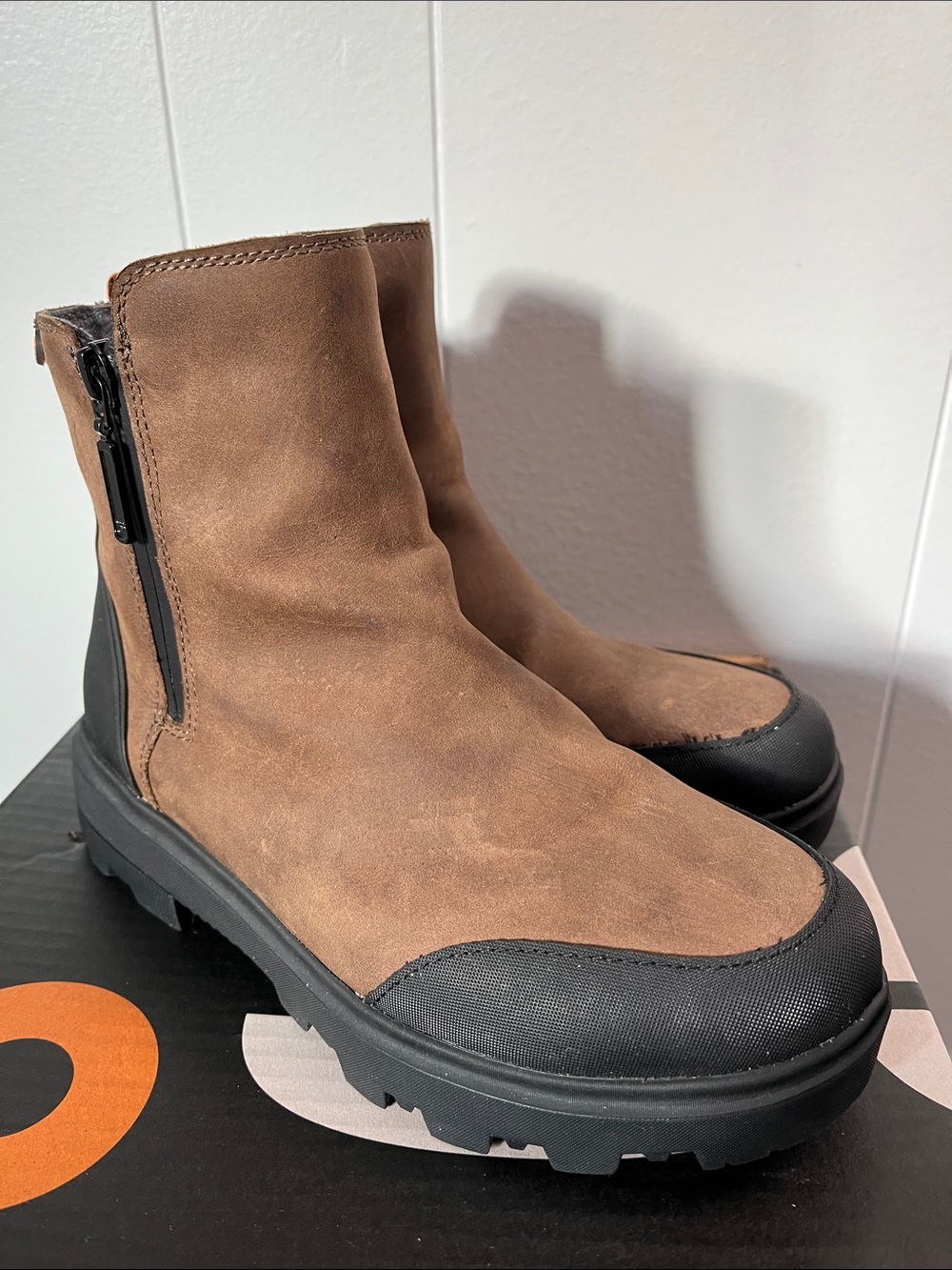 Bogs Holly Zip Leather Waterproof Boots Women’s 7